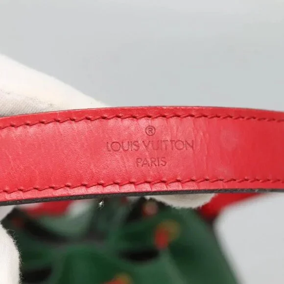 LOUIS VUITTON Epi Petit Noe Shoulder Bag Bicolor Green Red M44147 LV Auth - Picture 13 of 15